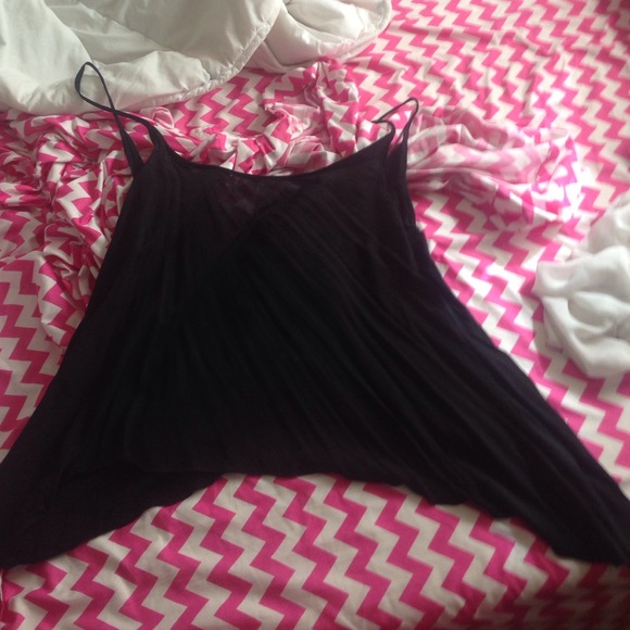 Brandy Melville black flowy tank top