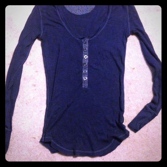 Aerie comfy navy waffle knit shirt - Picture 1 of 3