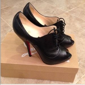 DESPERATE FOR THESE SHOES😭😭😭