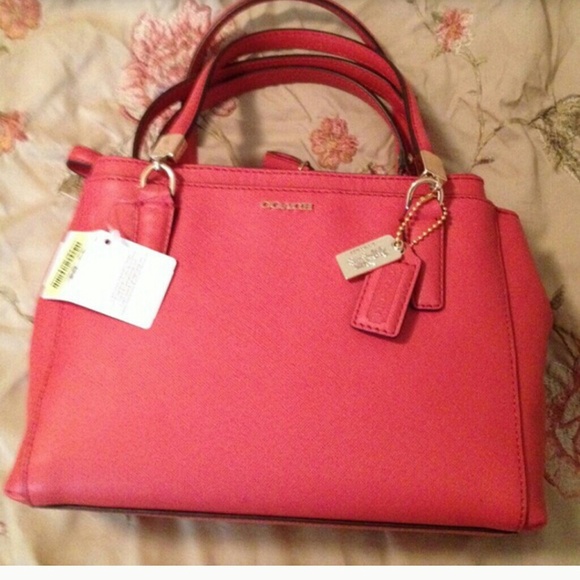 Nwt coach purse hold for @blingitusa