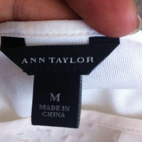 Ann Taylor Cream textured top - Picture 3 of 3