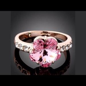 Rose Quartz Swarovski ARINNA wedding band ring 💎