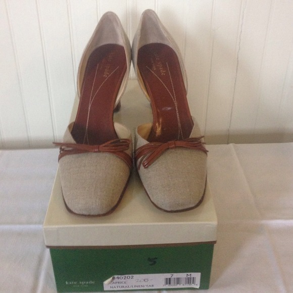 Kate Spade 3" heel size 7
