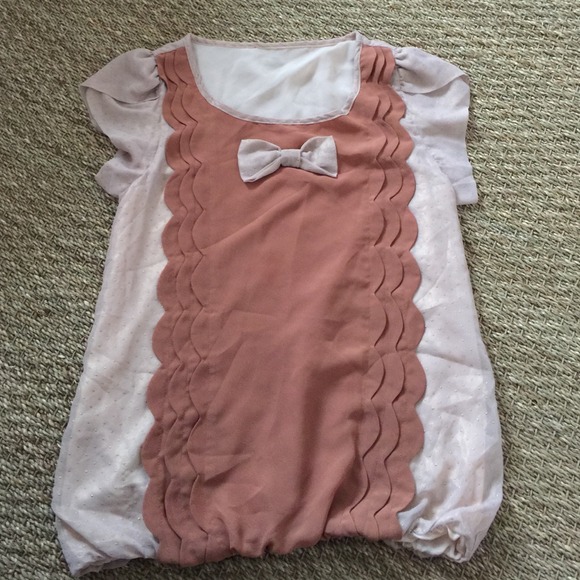 Small cute top BDG