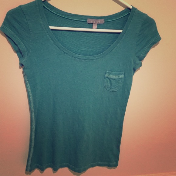 Green tee shirt