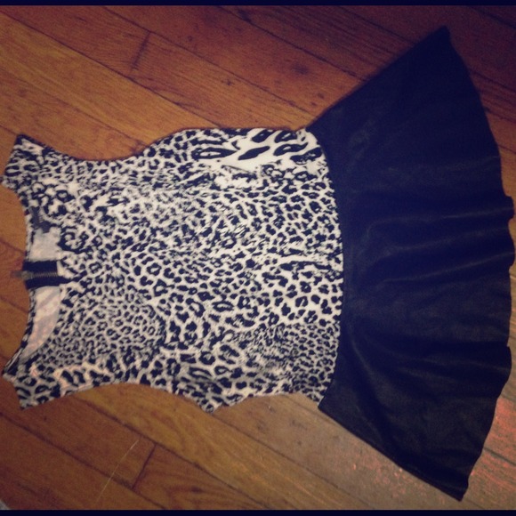 Sleeveless top