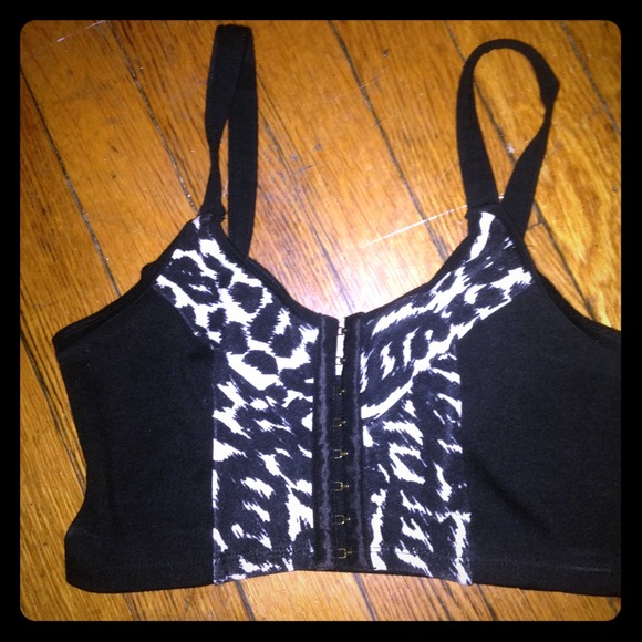 Crop top