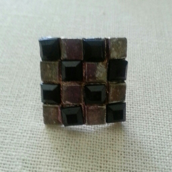 BLACK/SILVER SQUARE RING