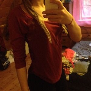 Quarter sleeve lace red top.