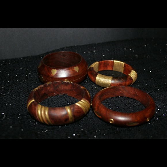 4 Wooden bracelets $15 - Picture 4 of 4