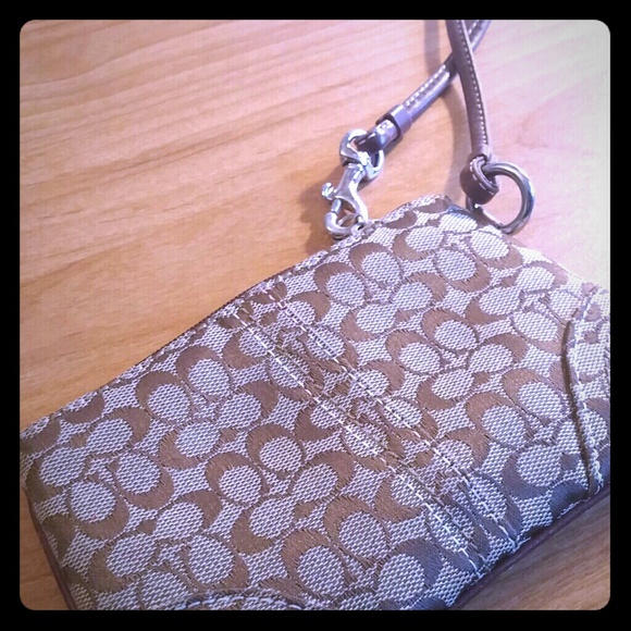 MOVING-OFFER! AUTHENTIC NEW COACH WRISTLET