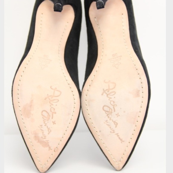 Alice + Olivia Dina Suede Pumps - Picture 4 of 4