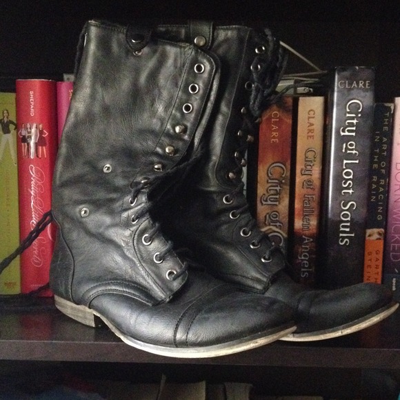 Black Combat Boots 💜