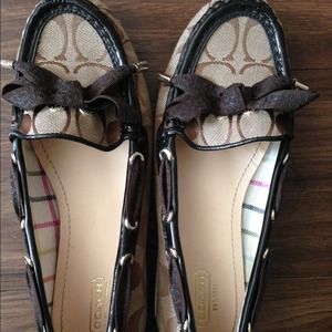 Coach flats
