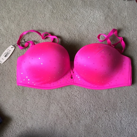 ❌SOLD❌🎉NWT Victoria's Secret Bombshell bra