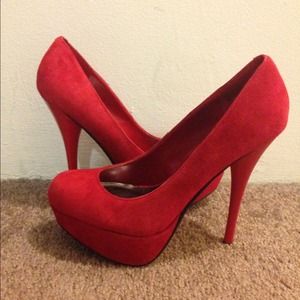 Bakers Red Pumps - Victoria