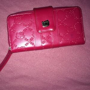 Hello Kitty Pink Embossed Wallet