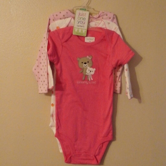 Carter's 3 piece set and white sandals