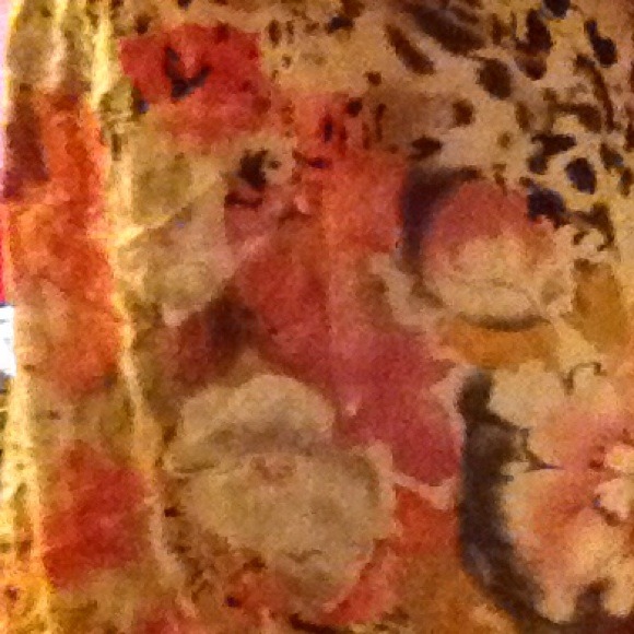 Colorful Dress - Picture 4 of 4