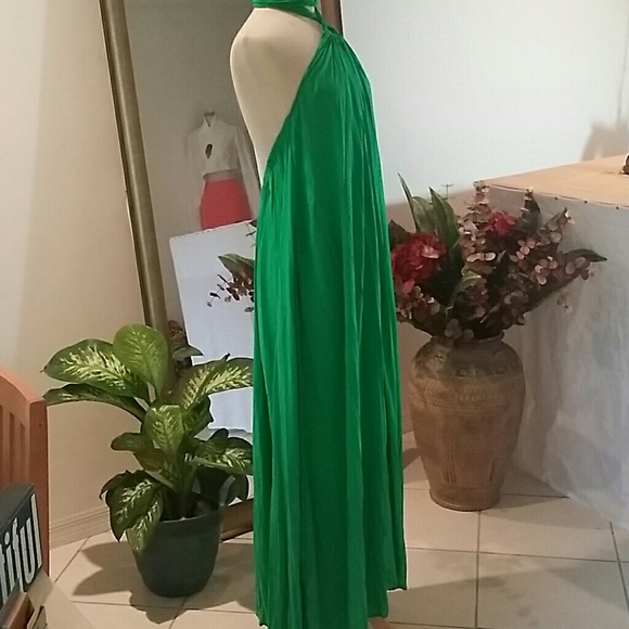 Halter maxi dress - Picture 2 of 4