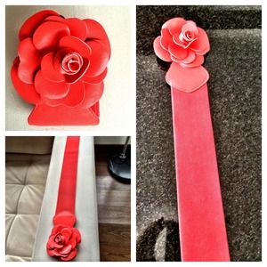 Nice stretch flower belt!