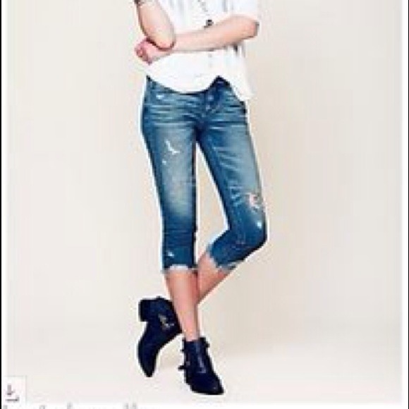 Free People Denim - Free People Distressed Crop Jeans Size 27 28