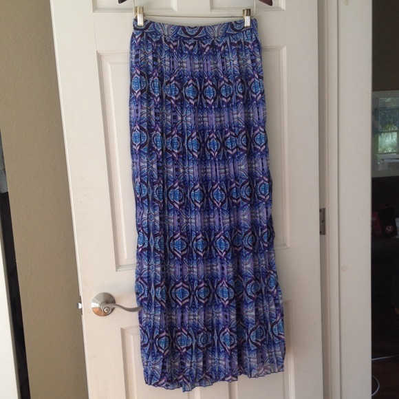 Bohemian maxi skirt - Picture 1 of 3