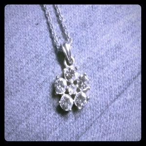 Crystal flower necklace