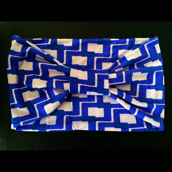 Beautiful blue turban!