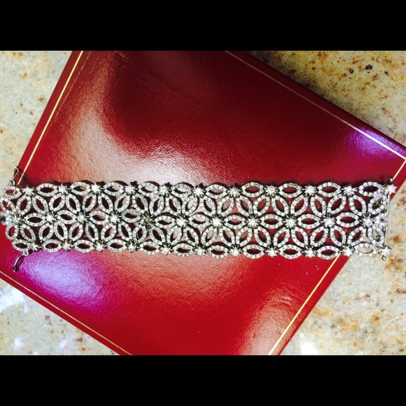 Sterling silver bracelet with zirconia