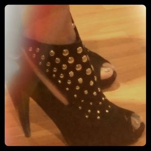 Steve Madden Booties!!!