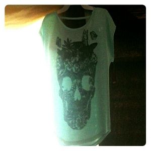 Boat Neck top with V-back