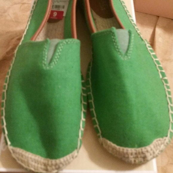 Michael kors green flats