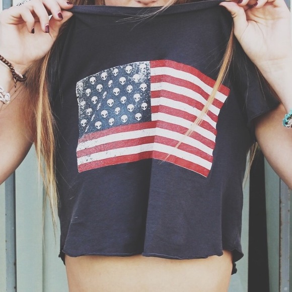 Brandy Melville Alien Crop Top