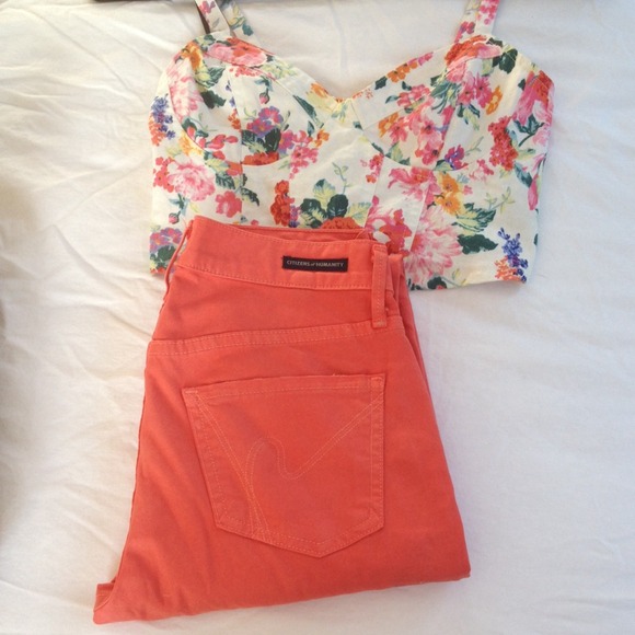 NEW. Citizens of humanity orange jeans