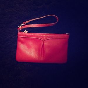 Dooney & Burke Red Wristlet ⬇️⬇️Reduced from 💲63
