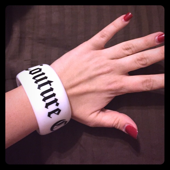 💋Cute Couture Bracelet💋 - Picture 1 of 3