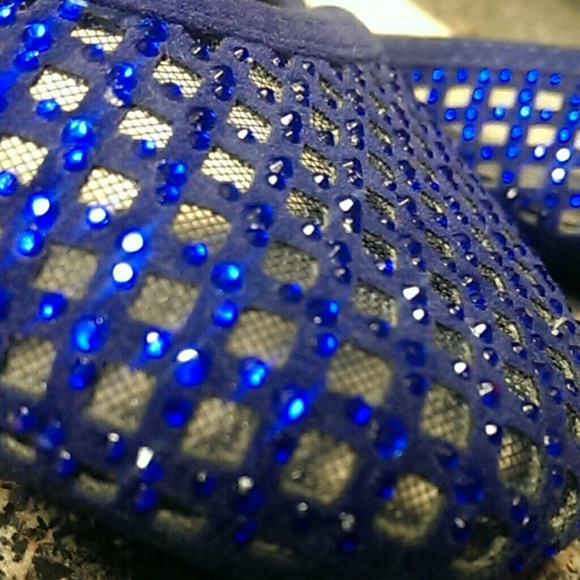 Sandles - Picture 3 of 3