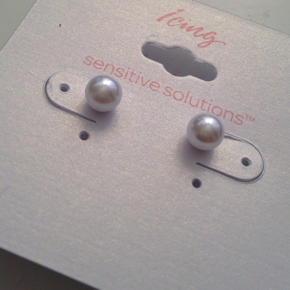 Bundle earrings!