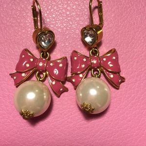 🎀Betsey Johnson Bow Earrings🎀