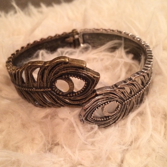 Anthropologie Jewelry - Anthropologie Bracelet