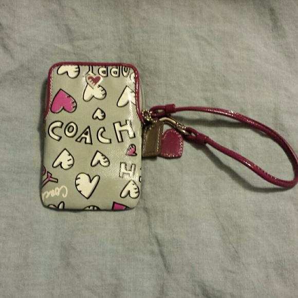Coach poppy phone/wallet wristlet