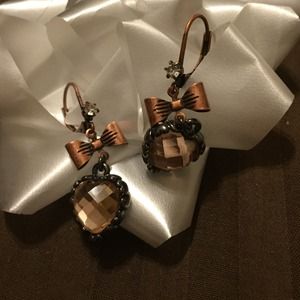 💛Betsey Johnson Earrings💛