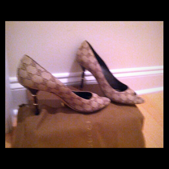 #SOLD ON EBAY # Gucci Pumps