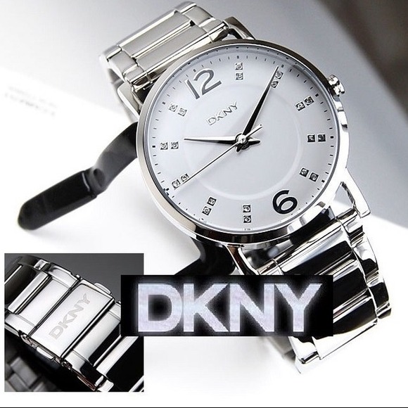DKNY silver NY8160 watch. NWT