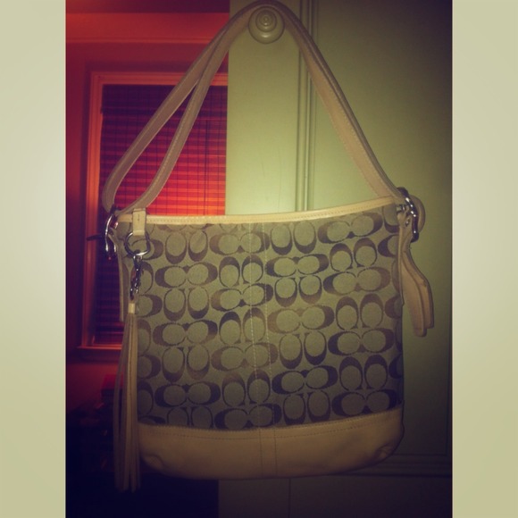 Coach crossbody bag (versatile)