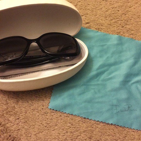 Authenric Pucci sunglasses