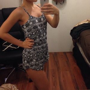 L A hearts romper