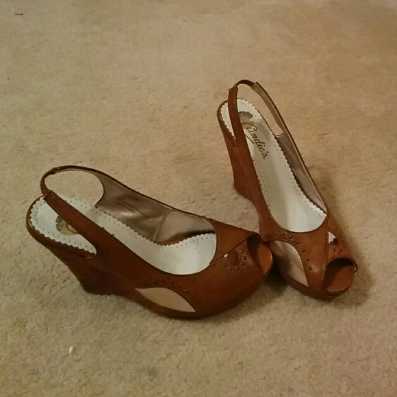 Candies open toe wedges