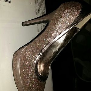 Pink glitter pumps new with out tags